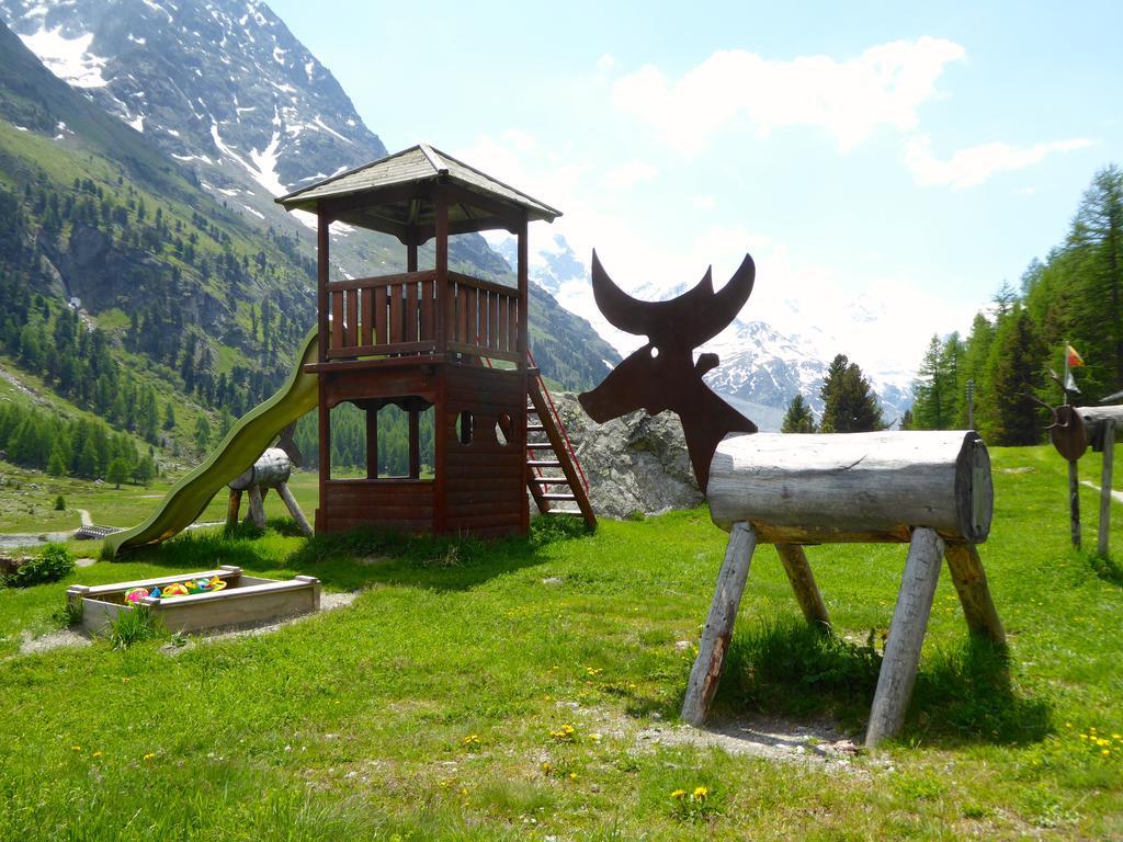 Hotel Roseg-Gletscher Pontresina Ruang foto